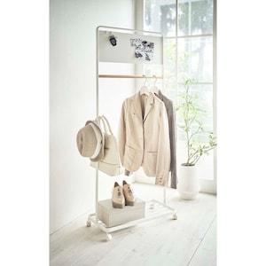 マグネットが使えるパネル付きハンガーラック <幅69cm>【キャスター付き】の商品写真