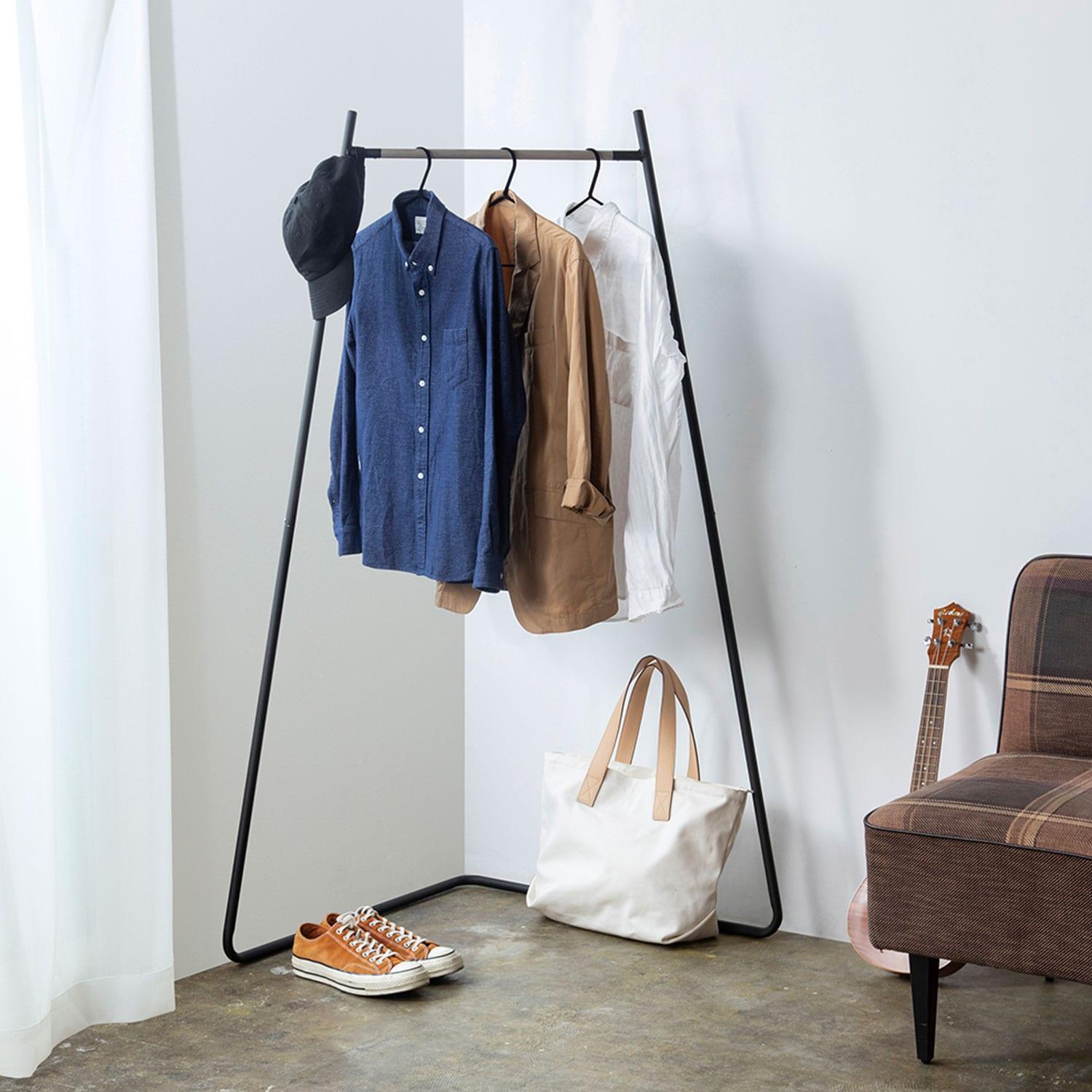 コーナーにすっぽり置けるハンガーラック <幅103cm>の商品写真