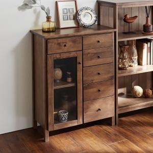 カバ材を使用した懐かしい風合いの扉収納付きチェストの商品写真