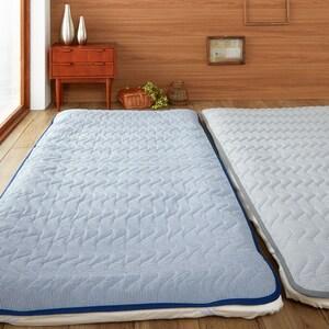 綿素材を使ったしじらの敷きパッドの商品写真