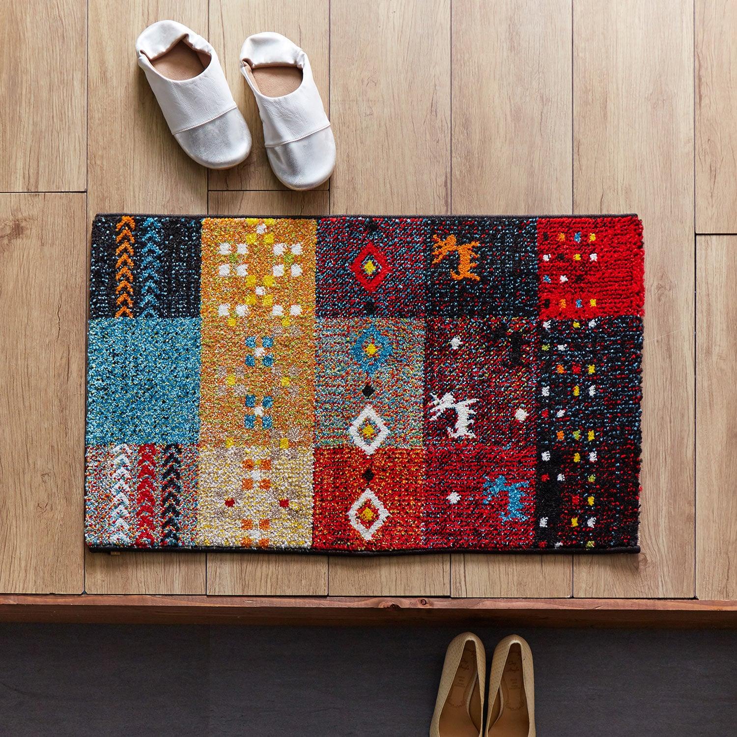 ギャッベ風ブロック柄のウィルトン織り玄関マットの商品写真