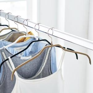 すべりにくい マワ・レディースハンガーの商品写真