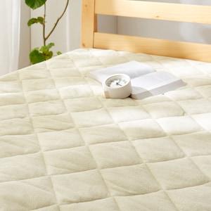 キッズ布団用綿素材を使用したソフトパイルの敷きパッドの商品写真