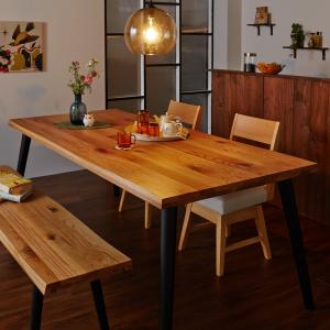 重厚感のある天然木オーク材のダイニングテーブル <4人用/6人用>の商品写真