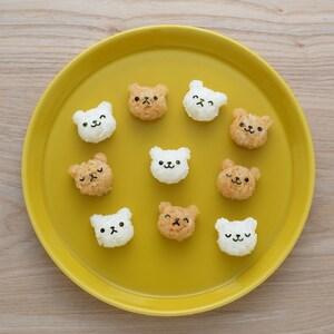 一口サイズの「こぐまのミニミニおにぎり」型の商品写真