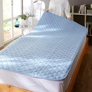 【ひんやり】裏面すべりにくいひんやり強冷感素材の敷きパッドの商品写真