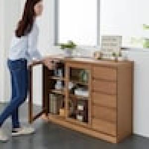 【北海道旭川産】ナラ材を贅沢に使用した開戸のガラス扉キャビネットの商品写真