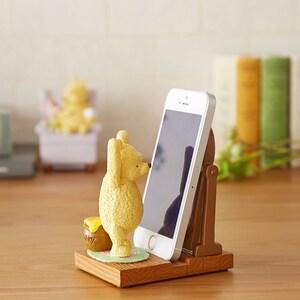 スマートフォンスタンド「クラシック・プー」の商品写真