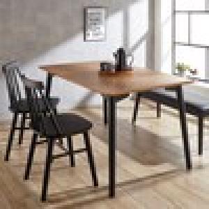 ブラック木脚の天然木ダイニングテーブル <4人用>の商品写真