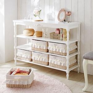 収納カゴ付き!エレガント調リビングラックの商品写真