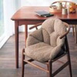 ふわふわ素材の腰を温めるゲルクッションの商品写真