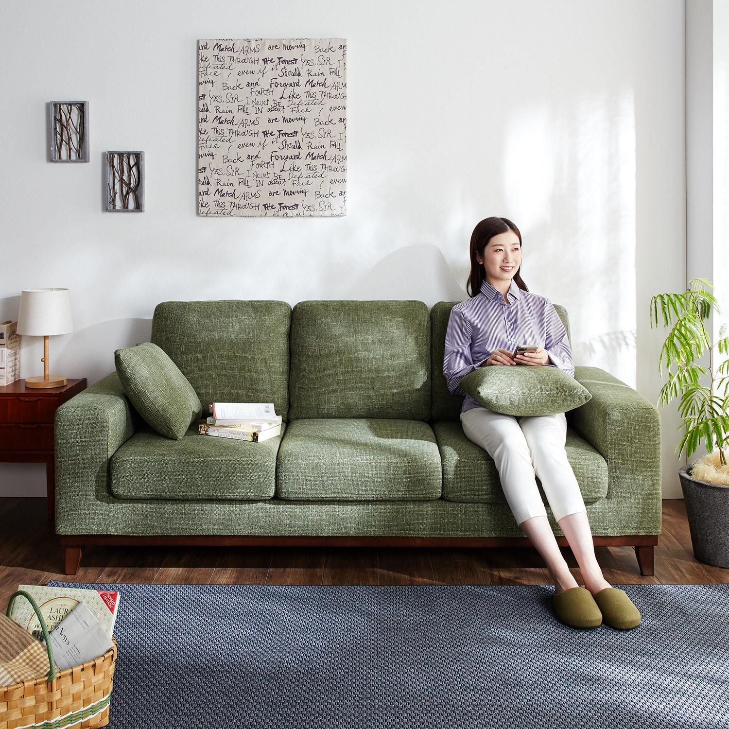 お部屋になじみやすいクッション付きソファー <2人掛け/3人掛け>の商品写真