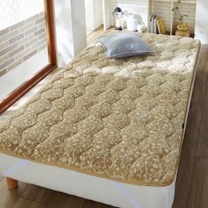 蓄熱・制菌わたを使ったマイクロファイバーのあったか敷きパッドの商品写真