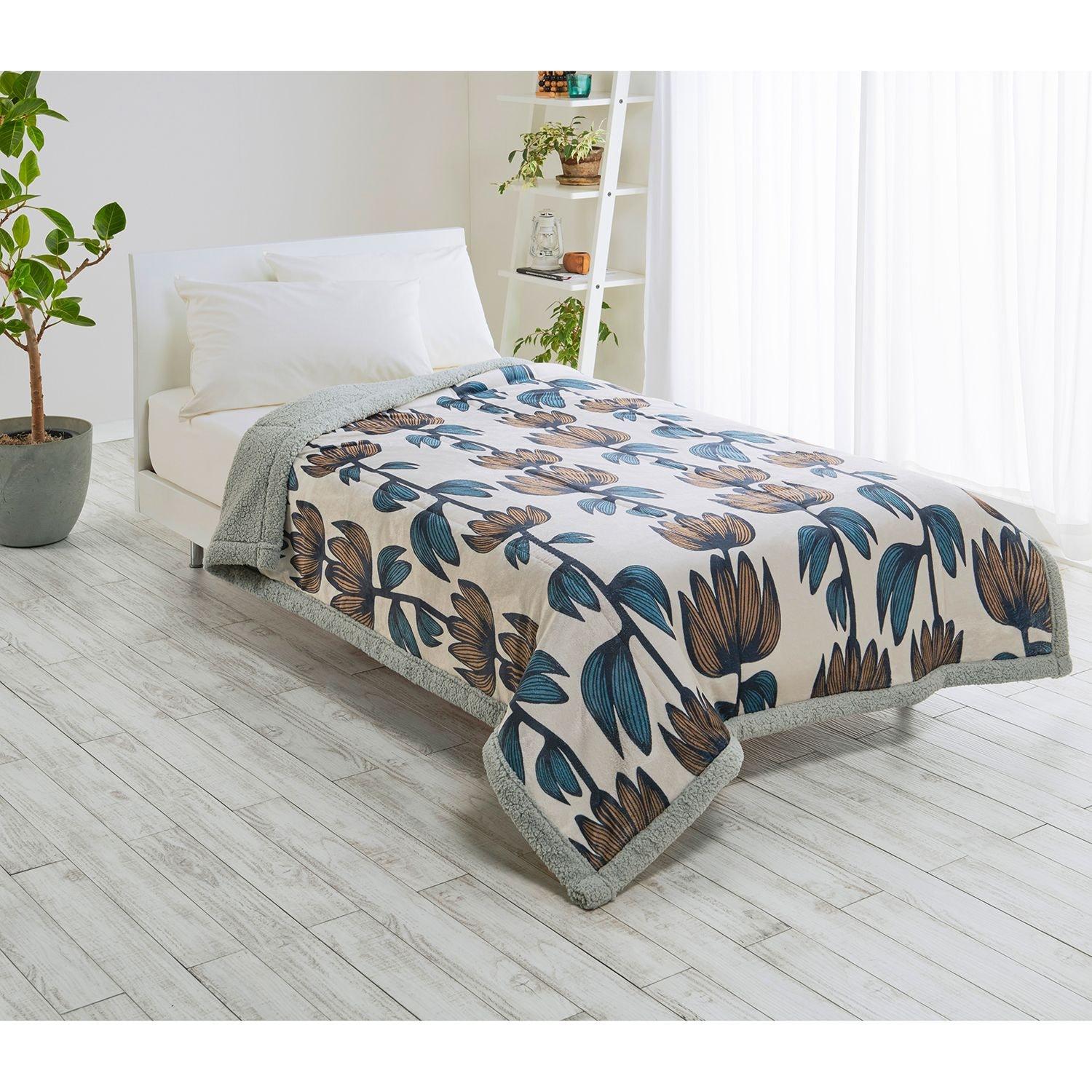 北欧デザインの中わた入り毛布の商品写真