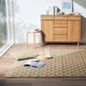 ふんわりとした座り心地の先染めキルトラグの商品写真