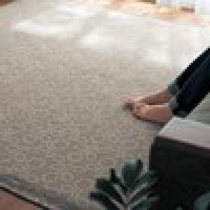 やわらかな肌触りのシェニール織風ラグの商品写真