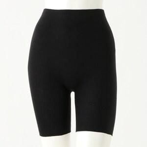 お腹周りや脚の冷え対策に◎三分丈パンツの商品写真