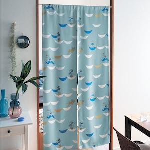 【4月27日までまとめ買いでお得】熱と冷気を通しにくいロングのれん「ミッキー&フレンズ」の商品写真