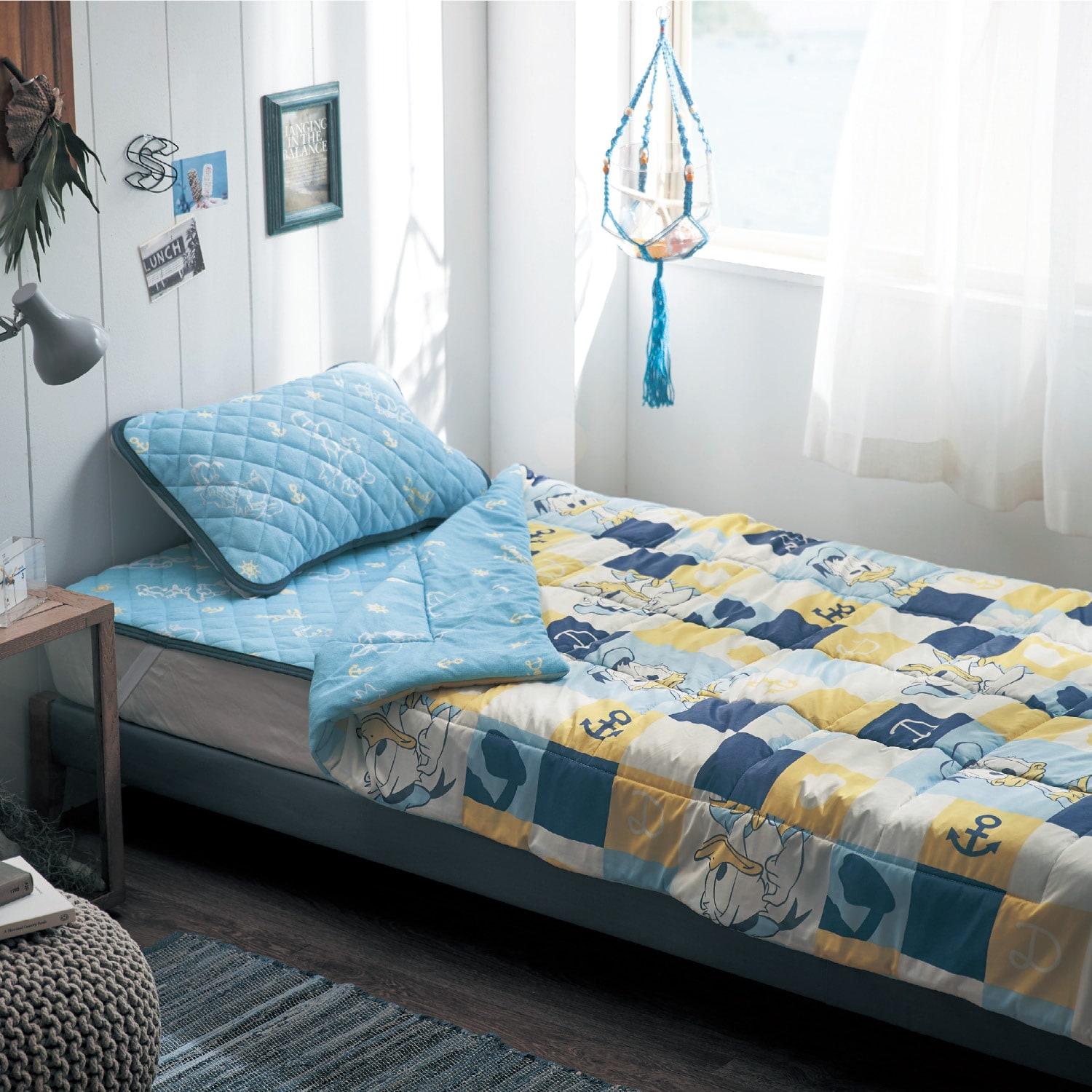 接触冷感とパイル素材リバーシブルキルトケット「ドナルドダック」の商品写真