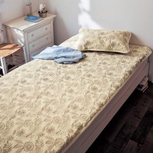 綿素材を使った枕パッド&敷きパッドセット"刺繍のようなお花畑"「ミニラボ」の商品写真