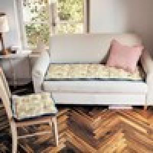 綿素材を使ったリバーシブルシートクッション"刺繍のようなお花畑"「ミニラボ」の商品写真