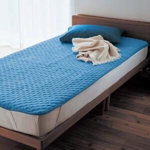 【4月27日までまとめ買いでお得】 綿素材を使った楊柳とパイルのリバーシブル敷きパッドの商品写真