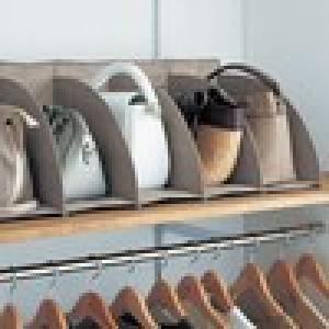 除湿シート付き 仕分けして取り出しやすいバッグ収納 【ホコリよけカバー付き】の商品写真