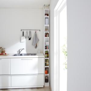 【幅1cmピッチオーダー】10色展開!頑丈棚板の薄型突っ張りオープンラック・本棚(幅15~44cm)<隙間タイプ>の商品写真