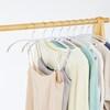 アーチ形状でズレ落ちにくい衣類ハンガー9本セットの商品写真