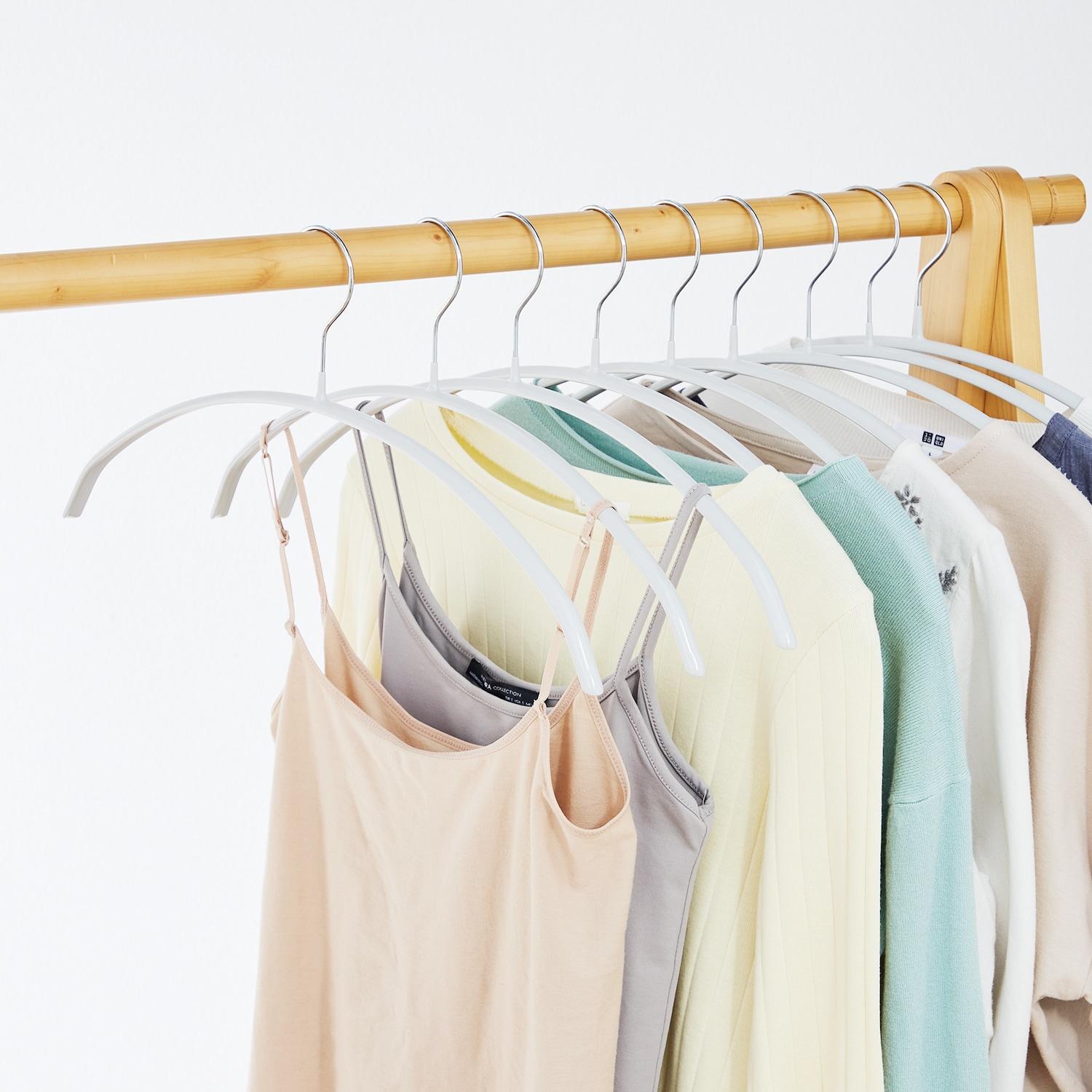 アーチ形状でズレ落ちにくい衣類ハンガー9本セットの商品写真