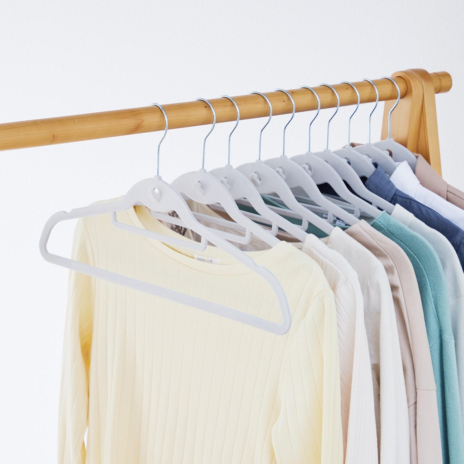 縦に連結もできて収納効率アップのシャツハンガー30本セットの商品写真