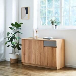 シャビーナチュラルなリビングキャビネット[日本製]の商品写真