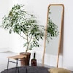 オーク材の立てかけミラーの商品写真