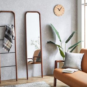 ウォルナット材の立てかけミラーの商品写真