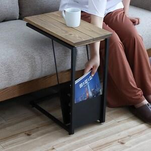 オイル仕上げで味わい深いサイドテーブルの商品写真