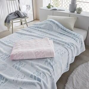 綿素材を使用した泉州産タオルケット[日本製]の商品写真