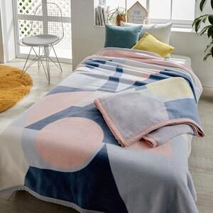 <PAPIER TIGRE>エッフェル塔モチーフの綿毛布(毛羽部分)[日本製]の商品写真