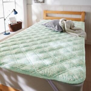 接触冷感とパイル生地のリバーシブル敷きパッドの商品写真