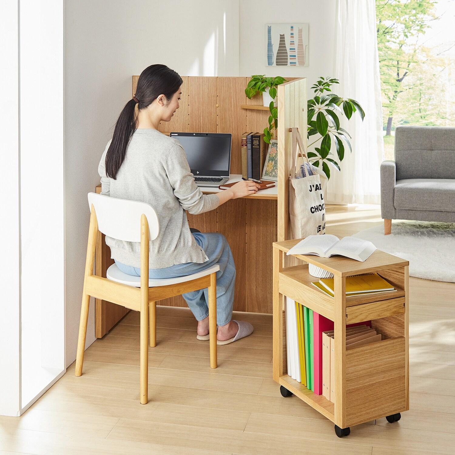 空間を仕切られるデスク Parsonalの商品写真