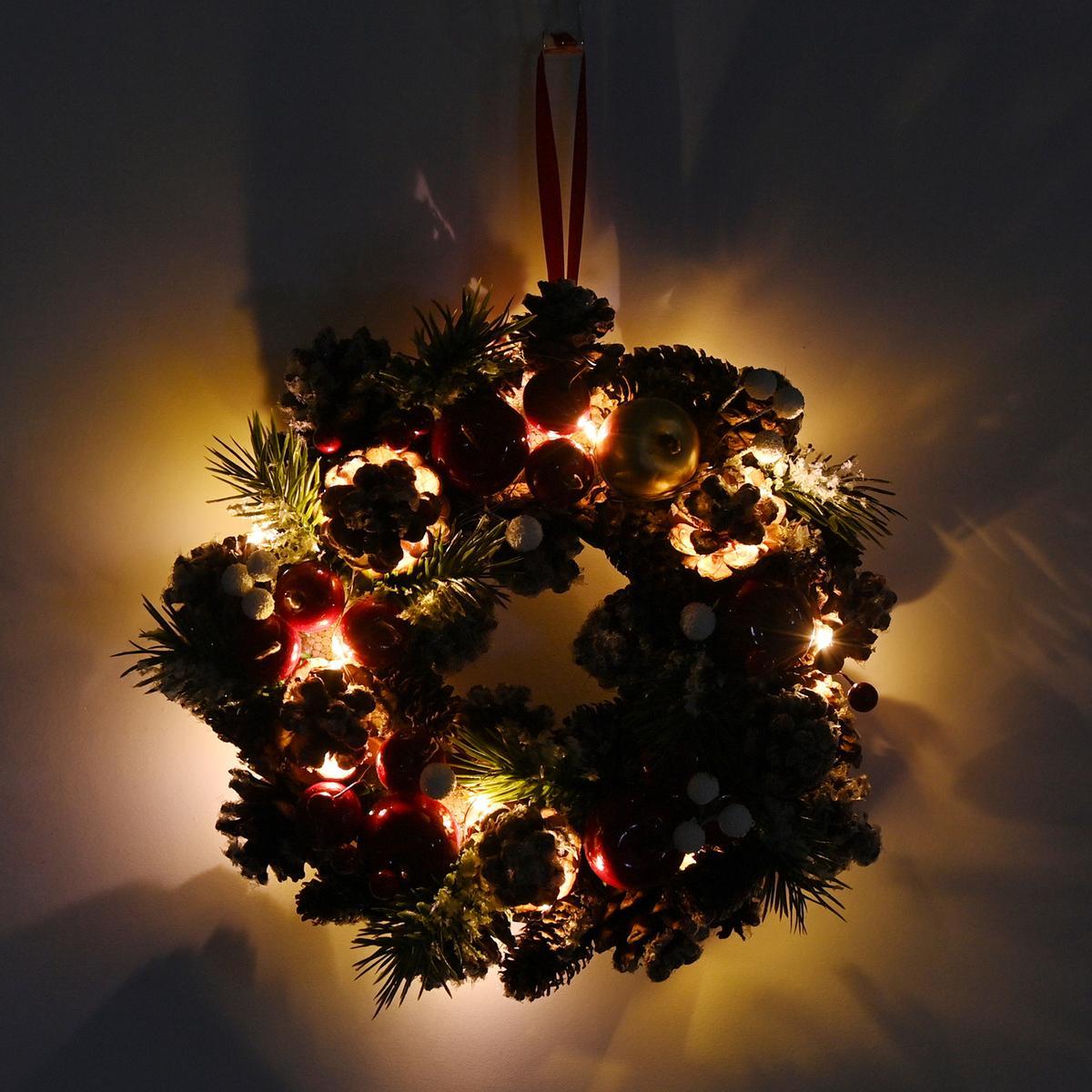 LUMIDA LED オーナメントリース 自動オンオフタイマー付の商品写真