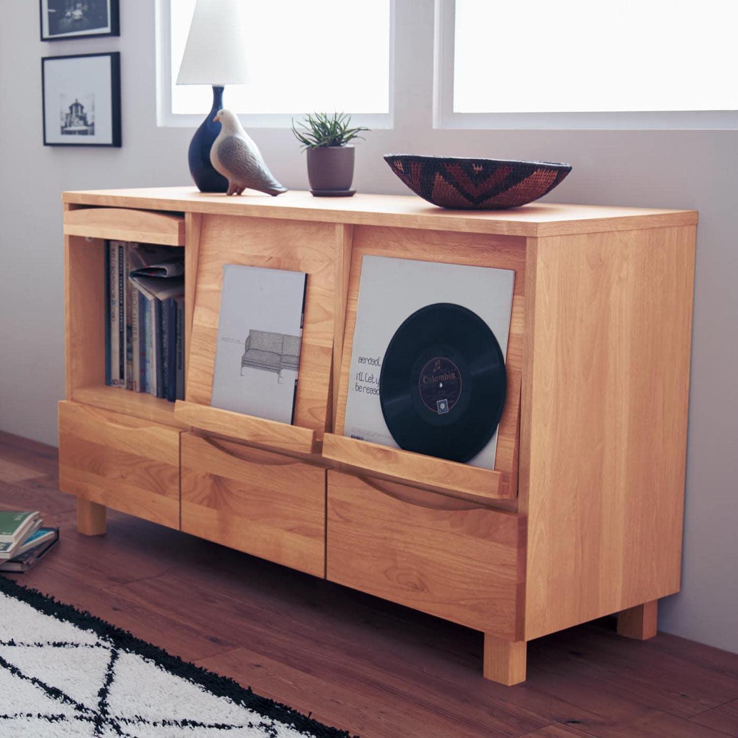 あたたかみのあるアルダー材のフラップローボードの商品写真