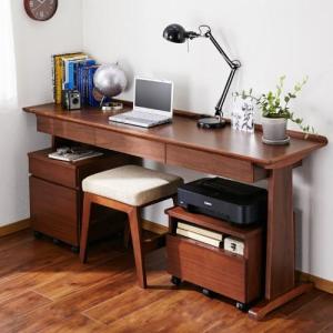 ウォルナット材のデスクの商品写真