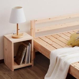 国産ひのきのベッドサイドナイトテーブルの商品写真