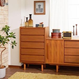 チーク材のリビングチェストの商品写真