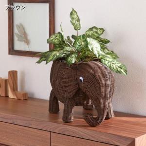 ラタンの象のバスケットの商品写真