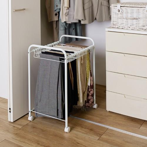 20本掛けられるクローゼット用スラックスハンガーの商品写真