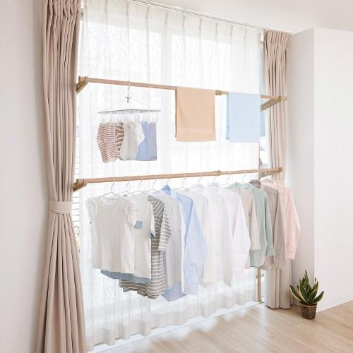 簡単突っ張り木目調窓枠室内物干しの商品写真