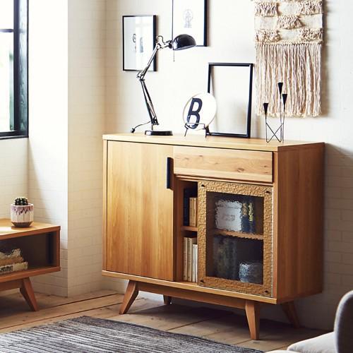 オーク材のリビングキャビネットの商品写真