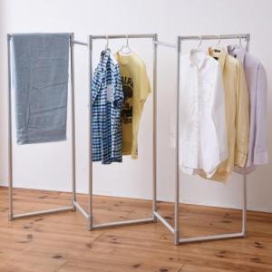 屏風型でコンパクトに折りたためて収納可能な軽量アルミ製室内物干しの商品写真