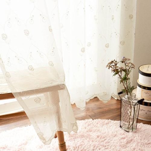 トルコ刺繍のレースカーテンの商品写真